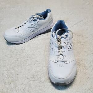 New Balance‎ White Blue Logo Everyday Gym Preppy Sneaker Shoes Womens 10.5 Men 9